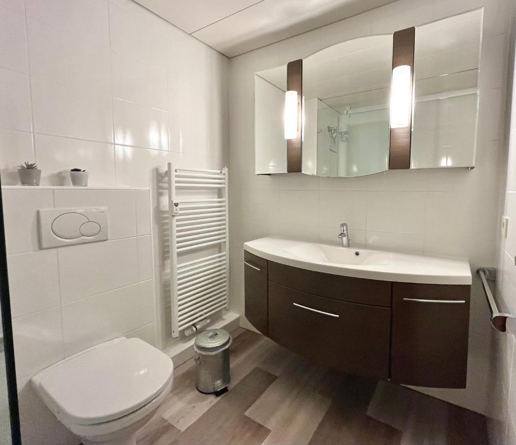 Appartementresidenz Am Kurpark - Ferienwohnungen Mit Pool & Sauna & Garage บาดซัลซูเฟลน ภายนอก รูปภาพ
