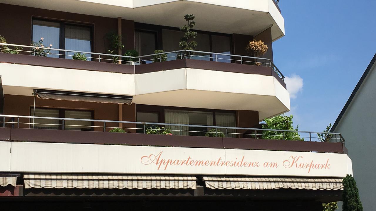 Appartementresidenz Am Kurpark - Ferienwohnungen Mit Pool & Sauna & Garage บาดซัลซูเฟลน ภายนอก รูปภาพ